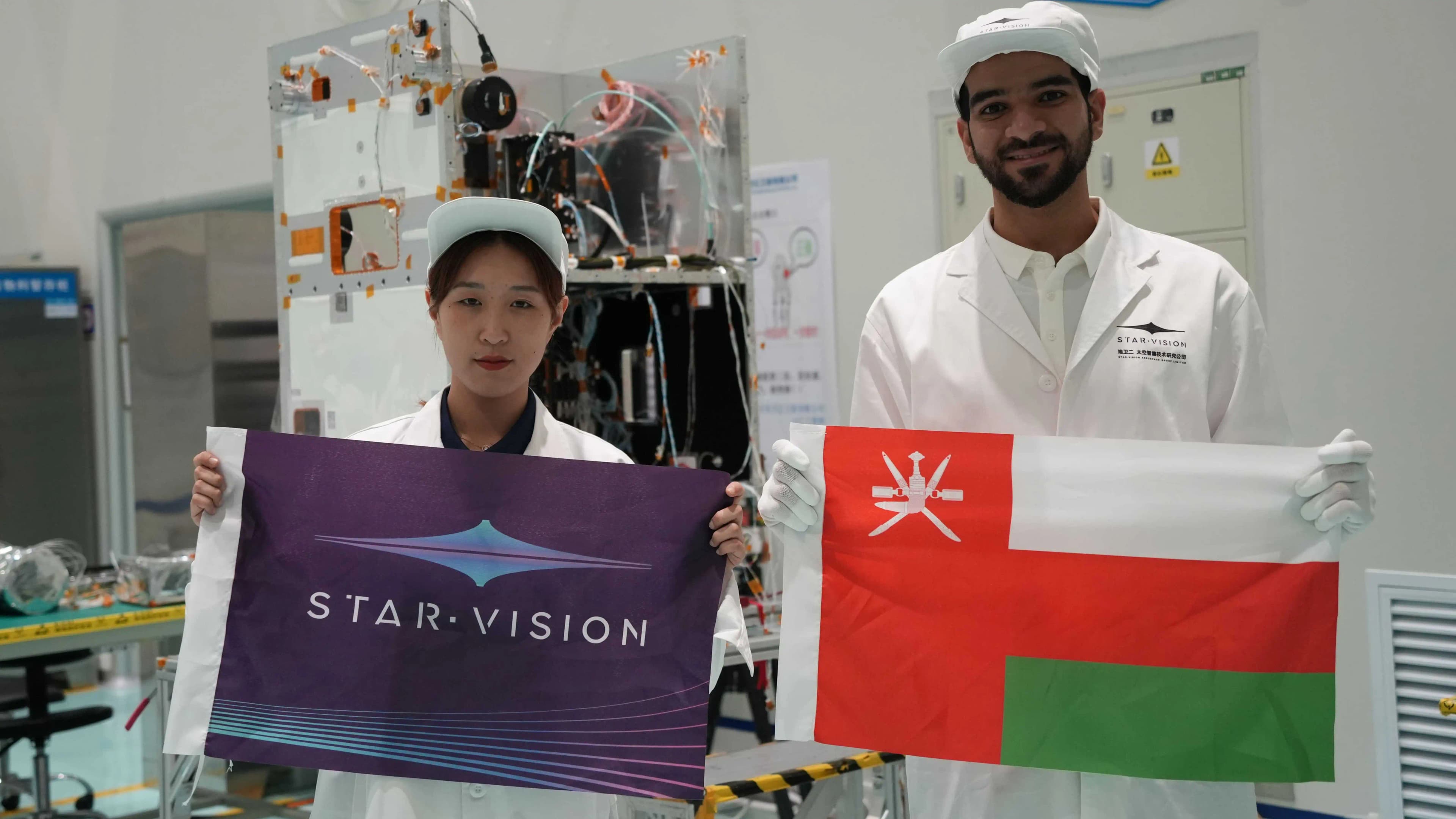 这是太空合作的新范式:地卫二整体交付阿曼星及地面系统